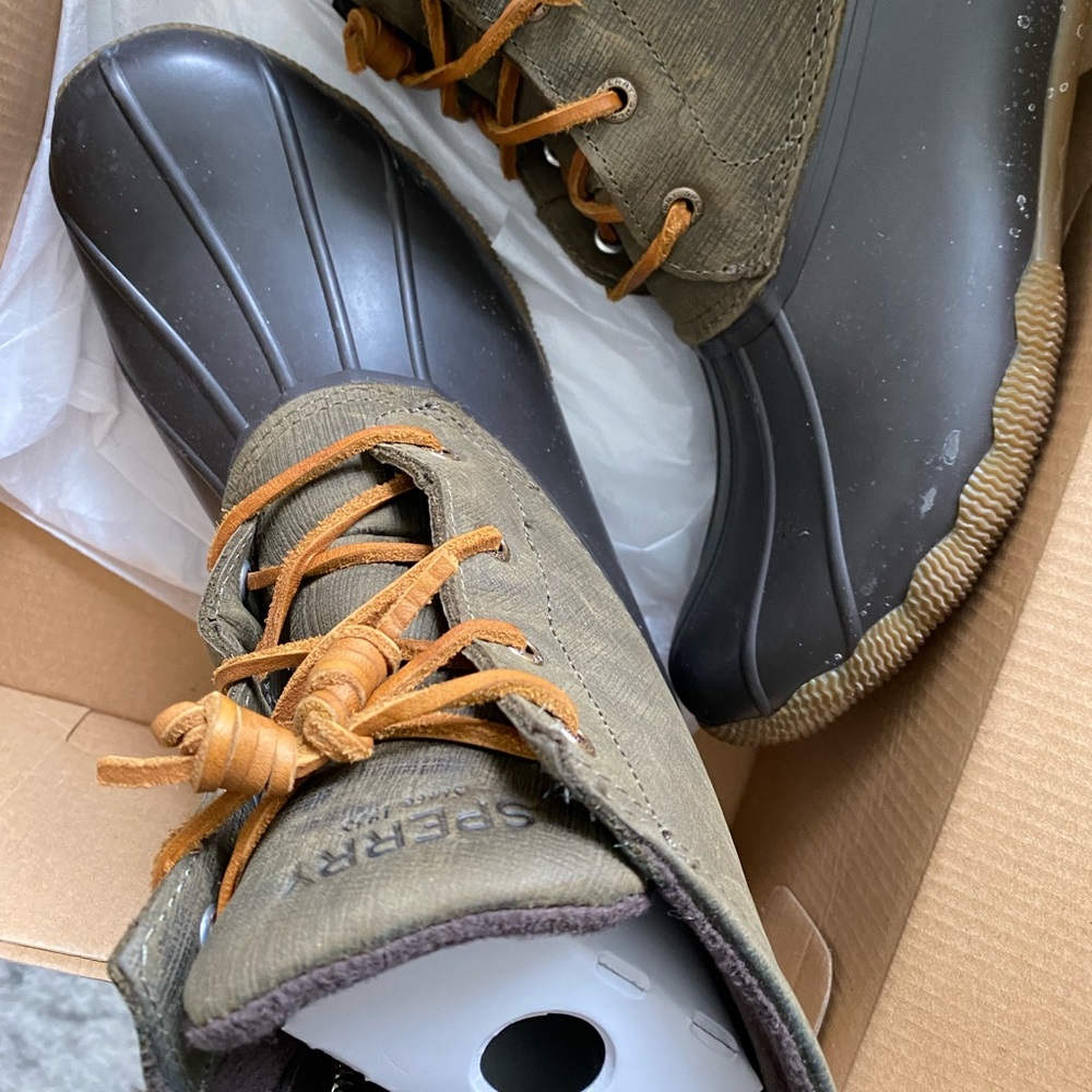 Sperry Saltwater Duck Boot - Women’s Size 9.5